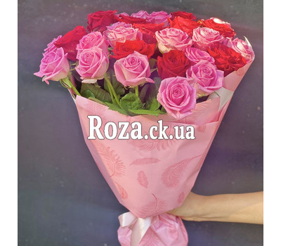 Bouquet of pink and red roses 8