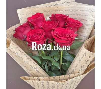 7 red roses 5