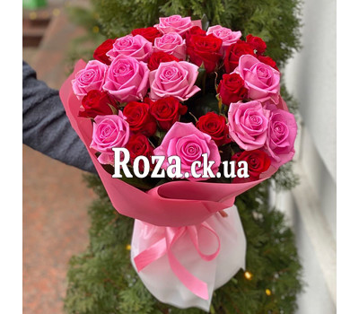 Bouquet of pink and red roses 9