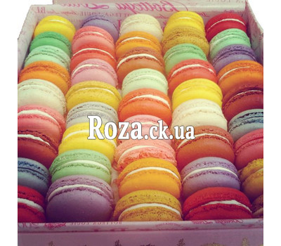 Box with macaroons in Cherkassy