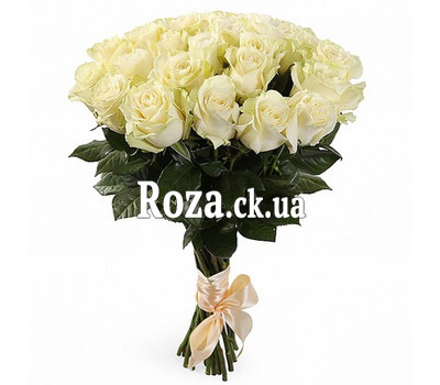 Bouquet of white imported roses