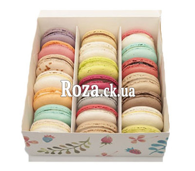 Buy a box with macaroons in Cherkassy
